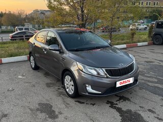 2012 Kia Rio 5-speed III, серый, 950000 рублей, вид 3