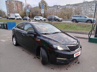 2017 Kia Rio III Рестайлинг, чёрный, 670000 рублей, вид 1