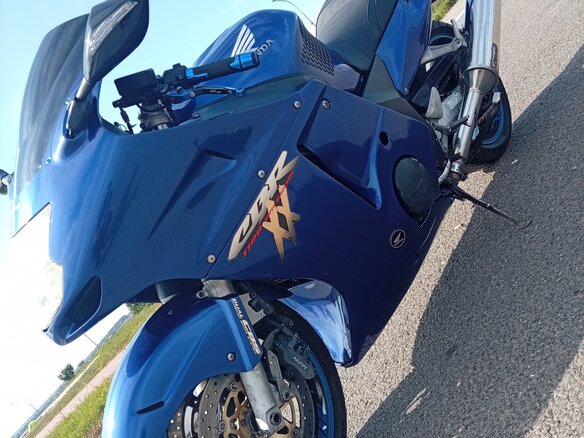 1999 Honda CBR 1100 XX, чёрный, 410000 рублей - вид 1