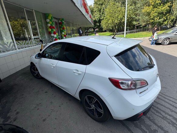 2010 Mazda 3 II (BL), белый, 830000 рублей - вид 4