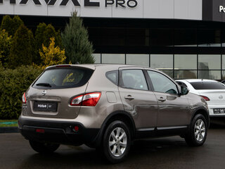 2011 Nissan Qashqai I Рестайлинг, коричневый, 788000 рублей, вид 4