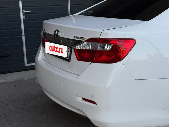 2013 Toyota Camry VII (XV50), белый, 1750000 рублей - вид 8