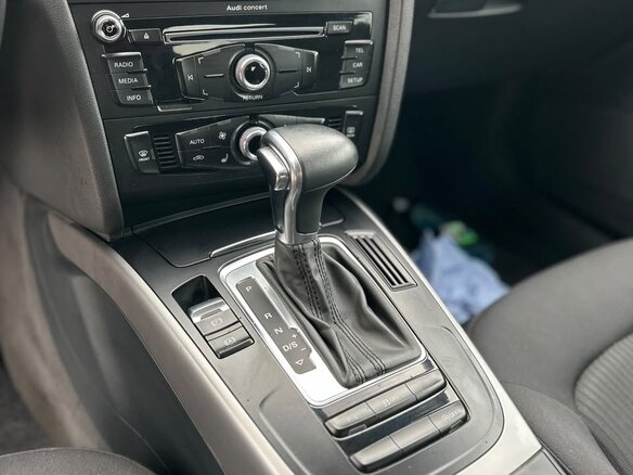 2013 Audi A4 IV (B8) Рестайлинг, коричневый, 1650000 рублей - вид 6