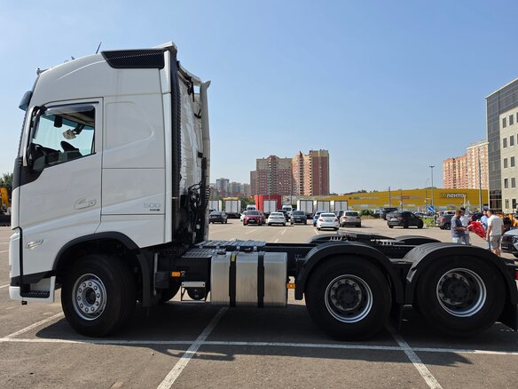 2026 Volvo FH, белый, 26000000 рублей - вид 8