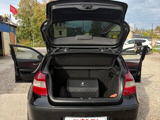 2006 BMW 1 серии 116i I (E81/E82/E87/E88), чёрный, 600000 рублей, вид 4