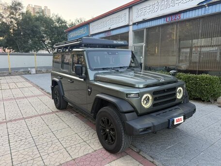 2025 212 T01, зелёный, 3950000 рублей, вид 2