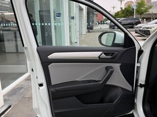 2026 Volkswagen T-Roc I (China Market) Рестайлинг, белый, 1880000 рублей, вид 2