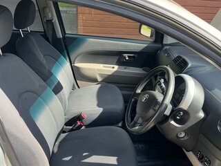 2005 Toyota Passo I (C10), серый, 430000 рублей, вид 4