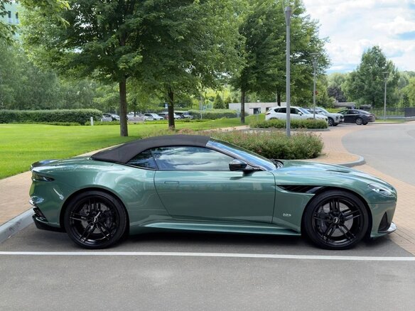 2021 Aston Martin DBS Volante III, зелёный, 25500000 рублей - вид 6