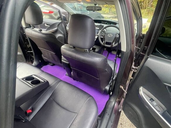 2013 Toyota Prius III Рестайлинг (XW30), фиолетовый, 950000 рублей - вид 29