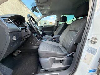 2018 Volkswagen Tiguan II, белый, 2550000 рублей, вид 5