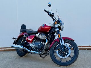 2026 Royal Enfield Super Meteor, красный, 792000 рублей, вид 1