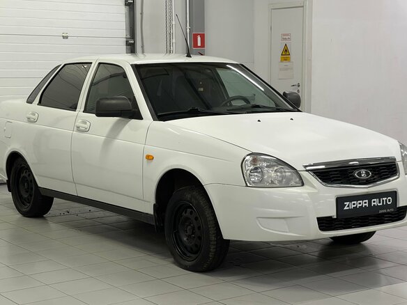 2017 Lada (ВАЗ) Priora I Рестайлинг, белый, 549000 рублей