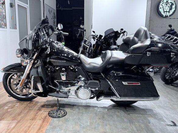 2018 Harley-Davidson Electra Glide, чёрный, 1799000 рублей - вид 5