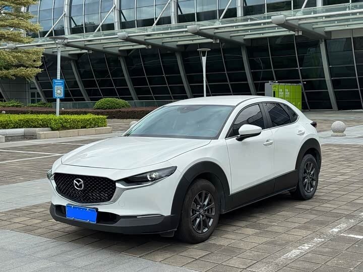 Открыть фотографии: Mazda CX-30 I