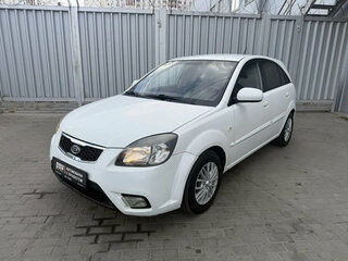 2011 Kia Rio II Рестайлинг, белый, 495000 рублей, вид 1