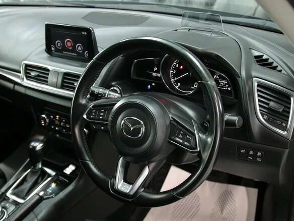 2019 Mazda Axela III Рестайлинг, чёрный, 1380000 рублей - вид 21