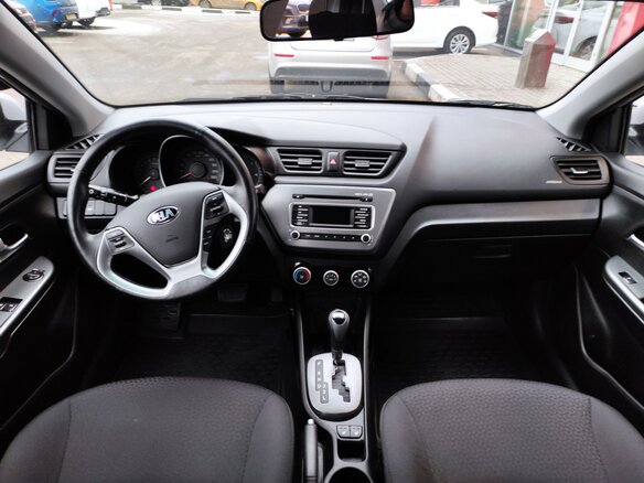 2016 Kia Rio III Рестайлинг, серебристый - вид 9