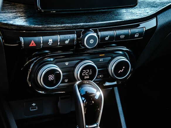 2026 Lada (ВАЗ) Vesta I Рестайлинг (NG), белый, 1785000 рублей - вид 21