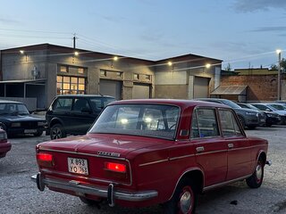 1975 Lada (ВАЗ) 2103, красный, 200000 рублей, вид 3