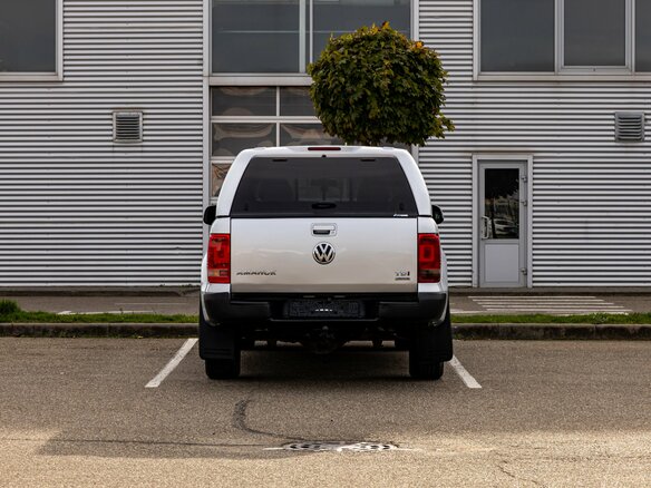 2012 Volkswagen Amarok I, серебристый, 1695000 рублей - вид 4