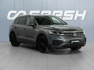 2018 Volkswagen Touareg III, серый, 3849000 рублей, вид 1