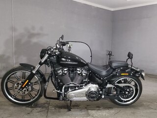 2021 Harley-Davidson Breakout, чёрный, 1711000 рублей, вид 2