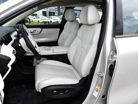 2026 Changan Qiyuan Q05 51.9 kWh II, серебристый - вид 9