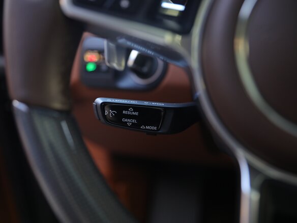 2020 Porsche Cayenne III, серый, 8690000 рублей - вид 25