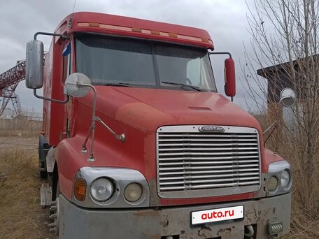 1999 Freightliner Century Class, красный, 1000000 рублей, вид 1