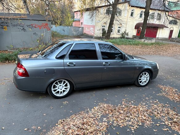 2011 Lada (ВАЗ) Priora I, серый, 450000 рублей - вид 3