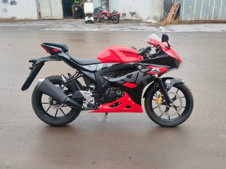 2022 Suzuki GSX-R 125, красный, 399000 рублей, вид 4