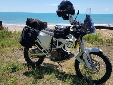2017 Husqvarna 701 Enduro, белый - вид 3