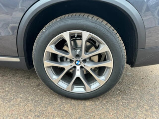 2020 BMW X5 30d IV (G05/G18), чёрный, 6300000 рублей, вид 4