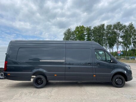 2026 Mercedes-Benz Sprinter, серый, 10000000 рублей, вид 2