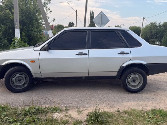 2002 Lada (ВАЗ) 21099, серебристый, 160000 рублей - вид 6