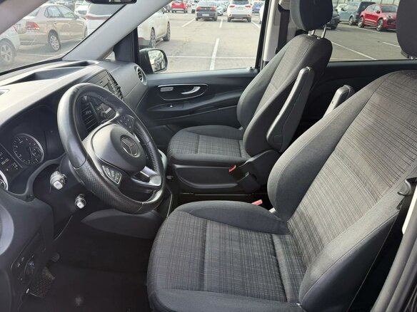 2020 Mercedes-Benz Vito, чёрный, 3500000 рублей
