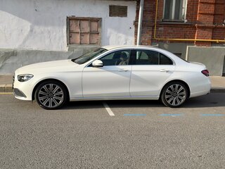 2021 Mercedes-Benz E-Класс 300 d V (W213, S213, C238) Рестайлинг, белый, 4900000 рублей, вид 3