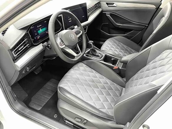 2022 Volkswagen Sagitar III Рестайлинг, белый, 1670000 рублей - вид 4