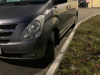 2010 Hyundai H-1 II, серый, 1600000 рублей, вид 1