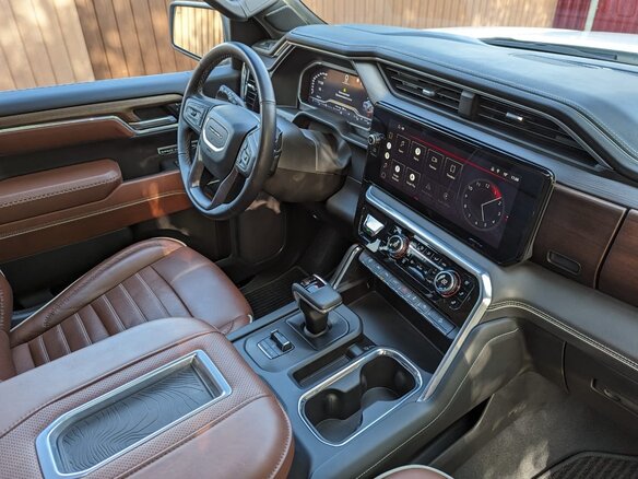 2022 GMC Sierra Crew Cab IV Рестайлинг, белый, 7900000 рублей - вид 12