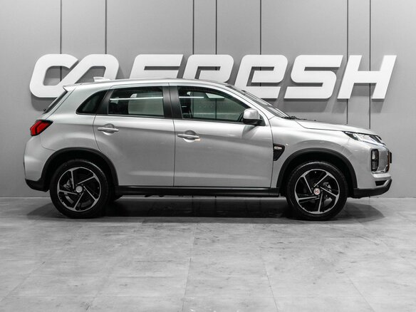 2023 Mitsubishi ASX I Рестайлинг 3, серый, 2900000 рублей - вид 4