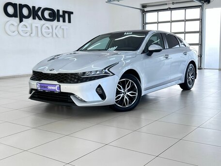 Kia K5 III