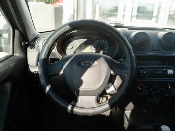 2015 Lada (ВАЗ) Granta I, синий, 370000 рублей - вид 13