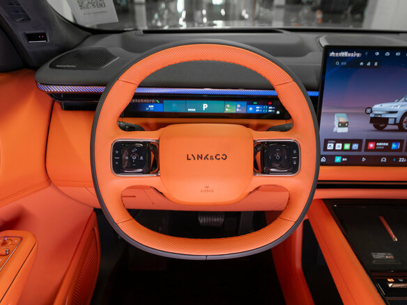 2026 Lynk & Co 900, серый, 7900000 рублей - вид 10