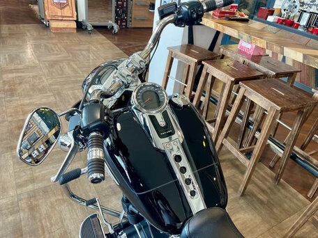 2025 Harley-Davidson Fat Boy, чёрный, 3300000 рублей, вид 3