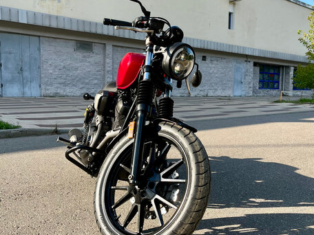 2015 Yamaha XVS950, красный, 550000 рублей, вид 3