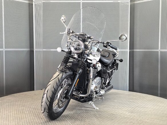 2021 Triumph Bonneville Speedmaster, чёрный, 1299000 рублей - вид 3