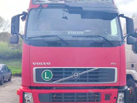 2007 Volvo FH, красный, 2100000 рублей, вид 5
