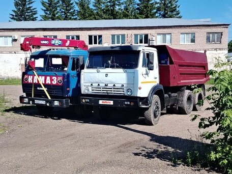 1993 КамАЗ 4326, белый, 2000000 рублей, вид 1